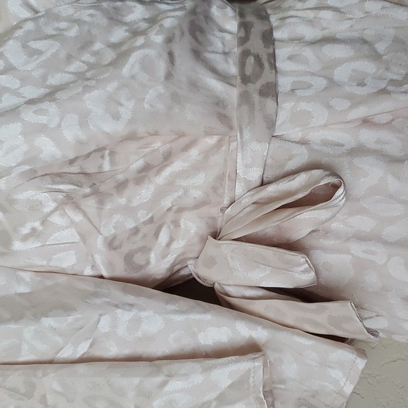 Savanna Jane large champagne leopard print dress - Picture 9 of 15